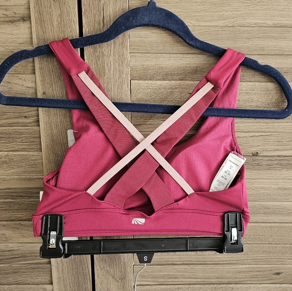 NWT Marika sports bra gym yoga size S wine color removable padded maroon bra - Picture 2 of 4